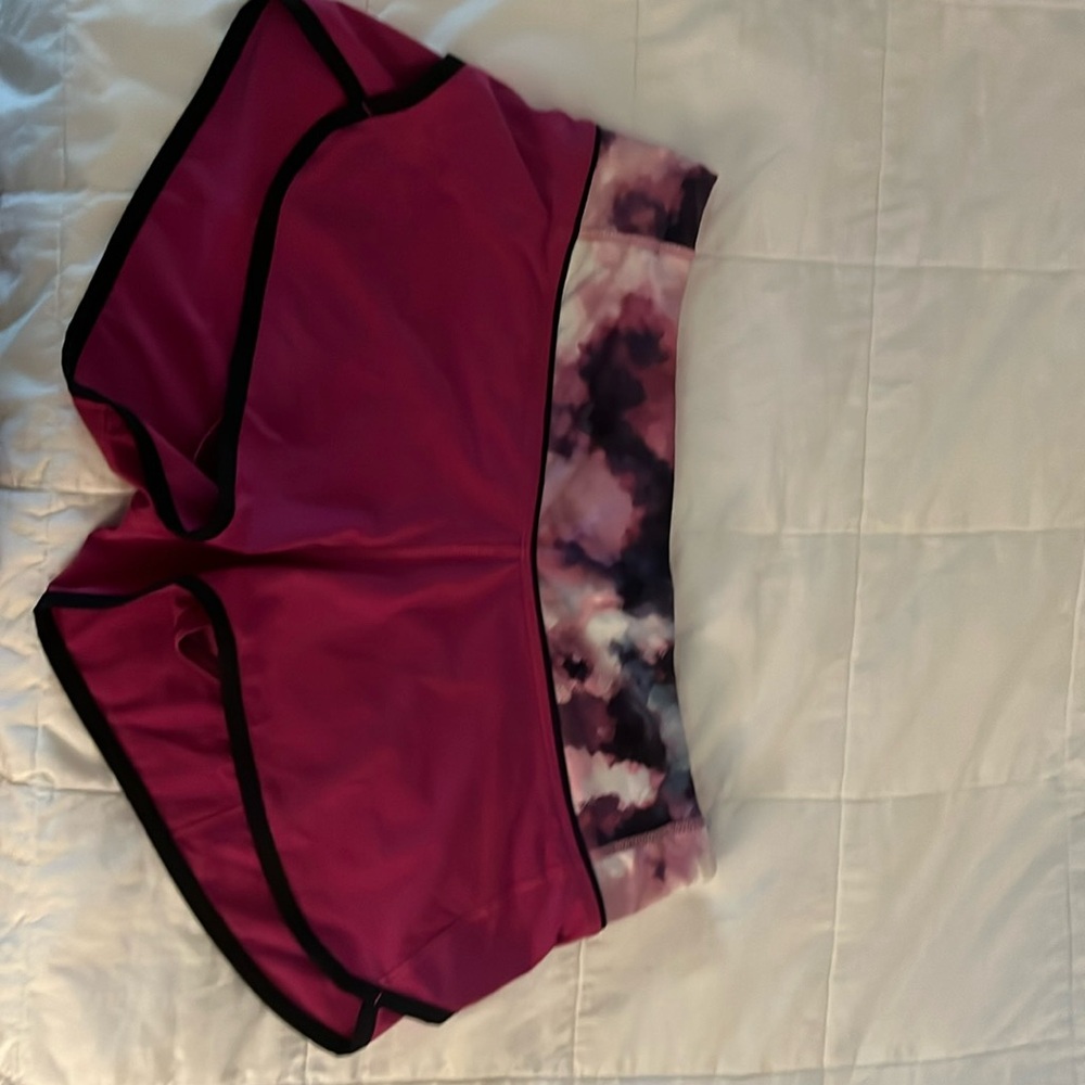 Low rise Lululemon Speed Up Shorts